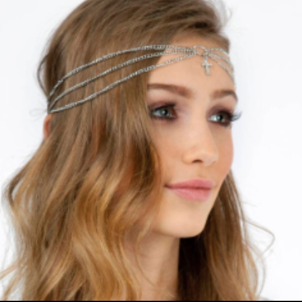 Silver chain linked head band with cross pendant